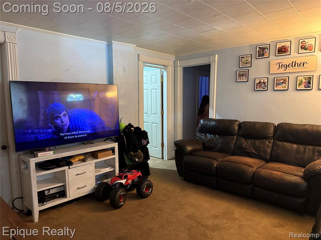 402 Black Street Property Photo 7