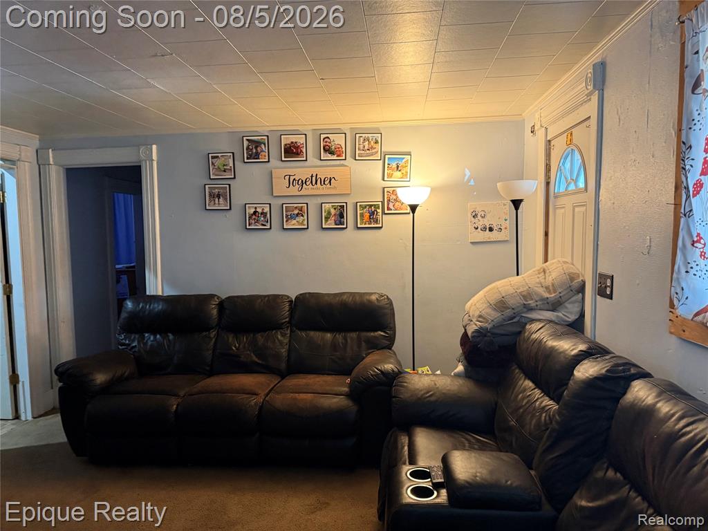 402 Black Street Property Photo 8