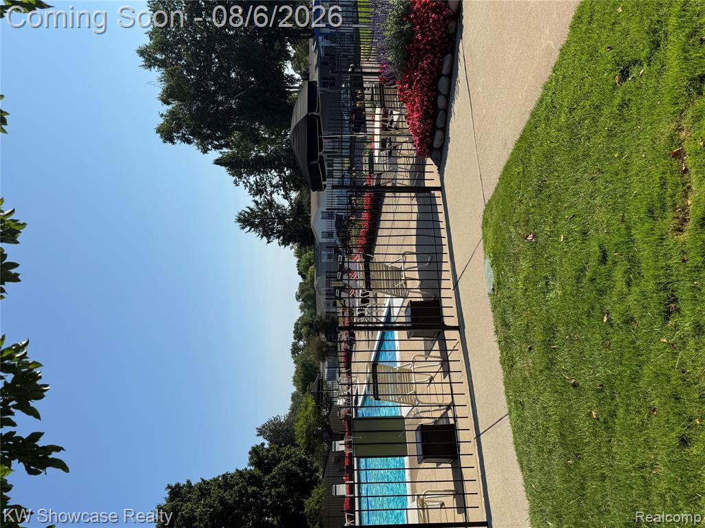 2263 Evergreen Street Property Photo 16
