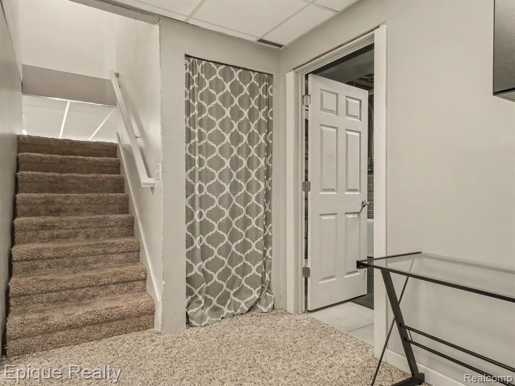 8686 Summer Ridge Drive Property Photo 24