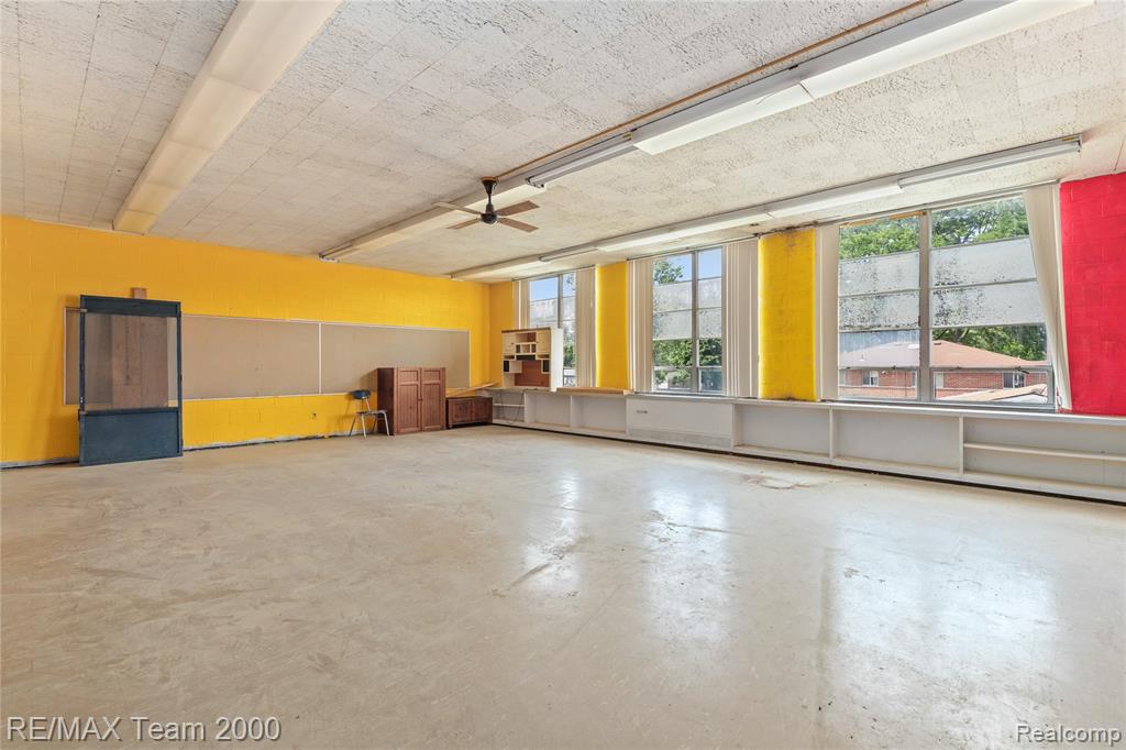 26123 Mcdonald Street Property Photo 24