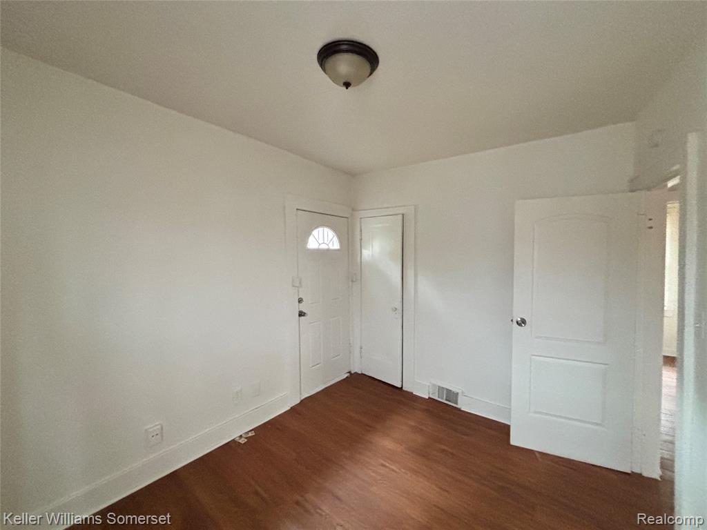 15785 Pinehurst Street Property Photo 8