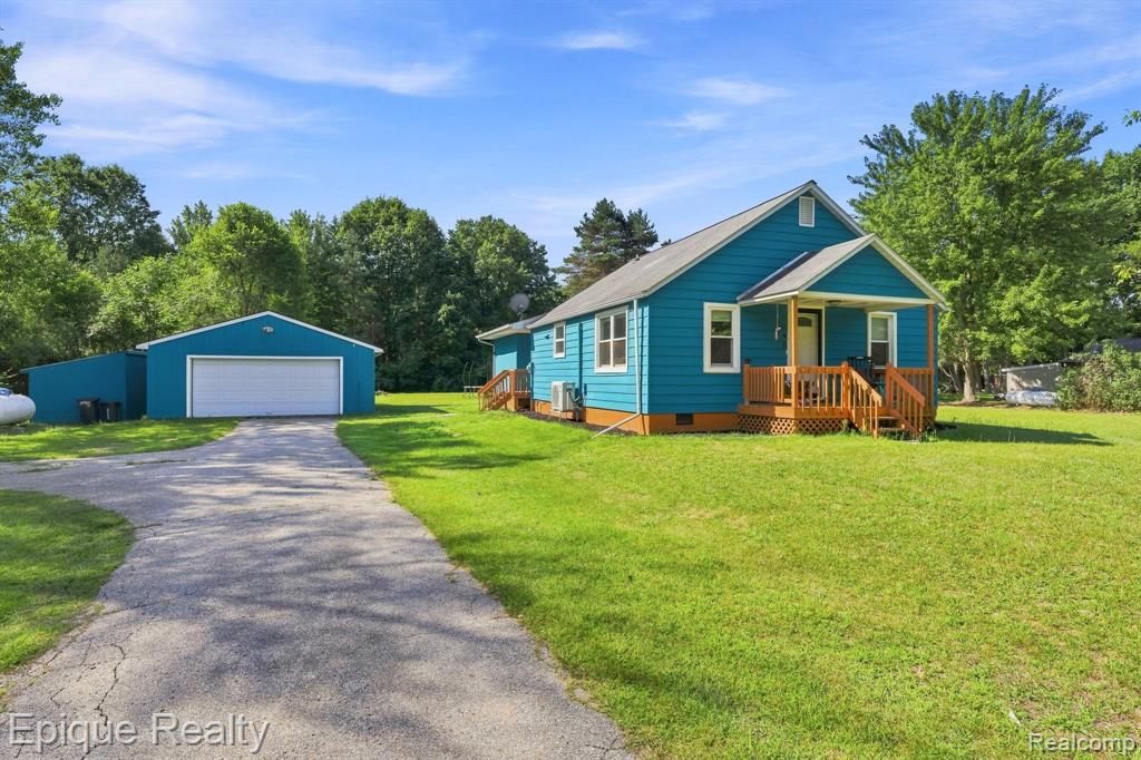 3640 Cribbins Road Property Photo 1