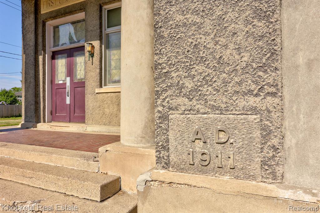 701 N Vanburen Street Property Photo 10