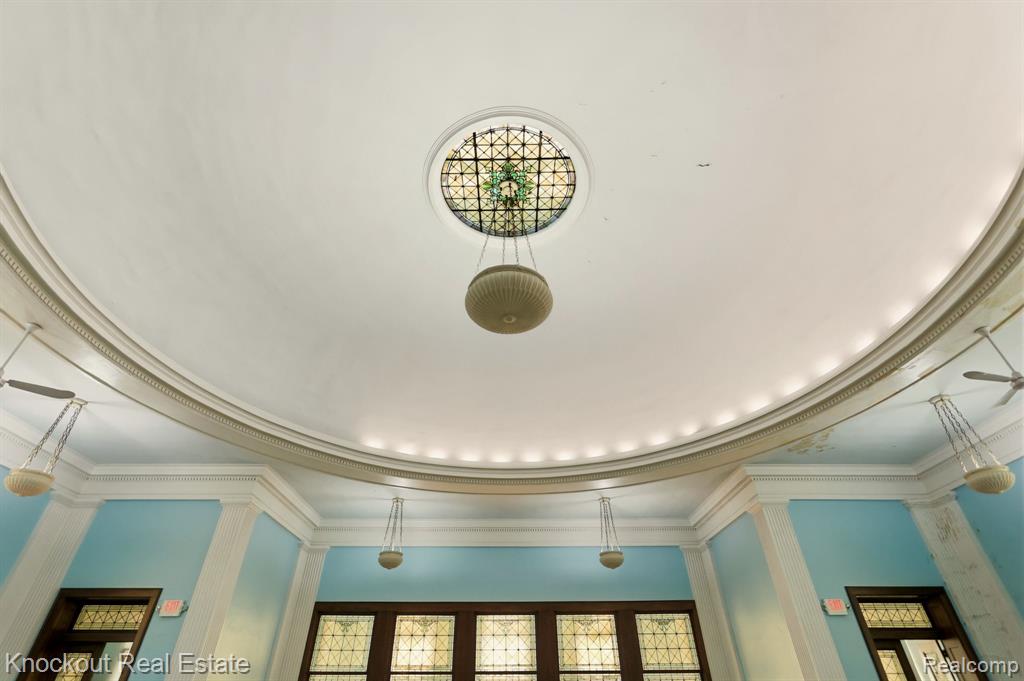 701 N Vanburen Street Property Photo 22