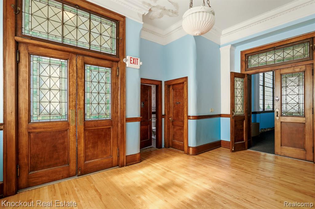 701 N Vanburen Street Property Photo 40