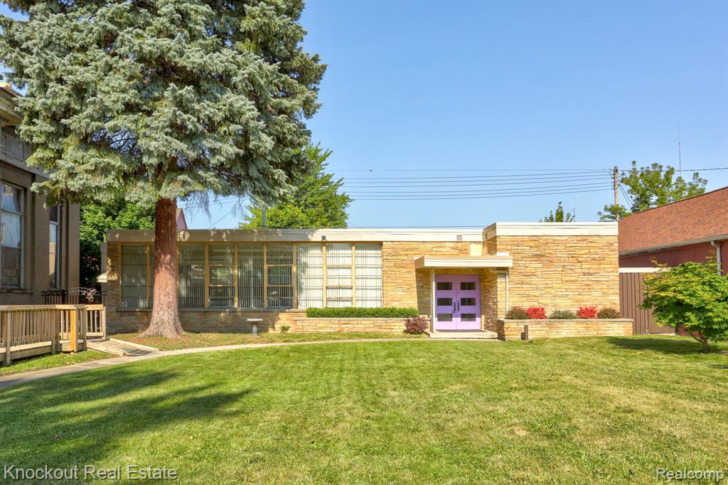 701 N Vanburen Street Property Photo 48
