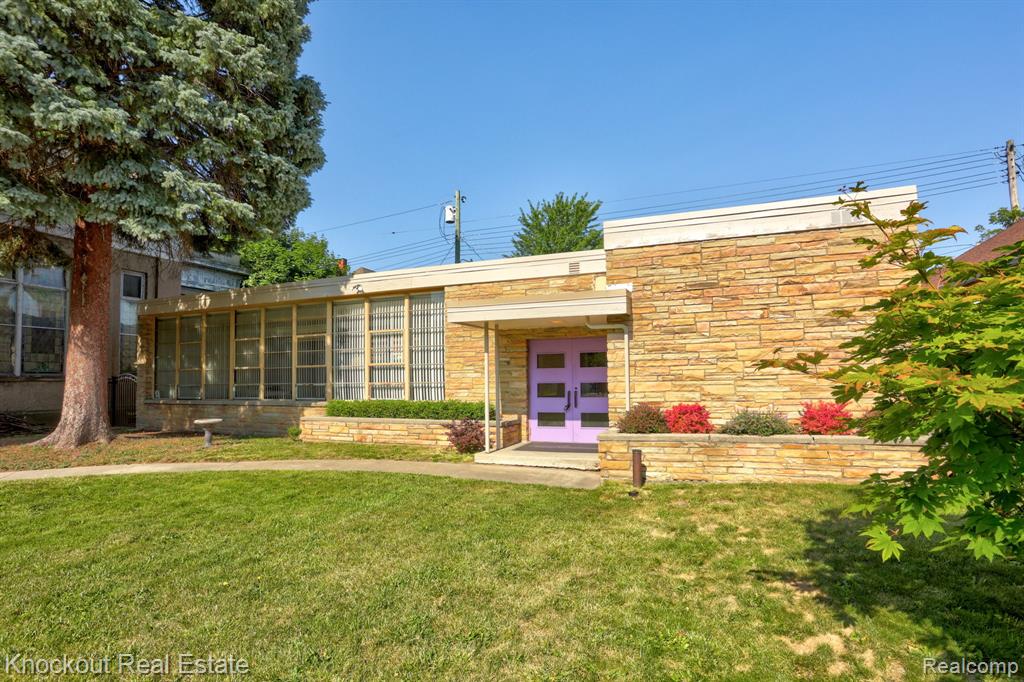 701 N Vanburen Street Property Photo 49