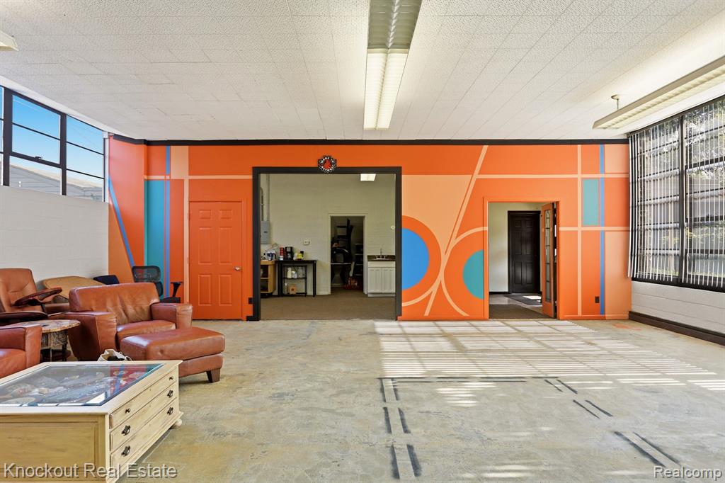 701 N Vanburen Street Property Photo 56