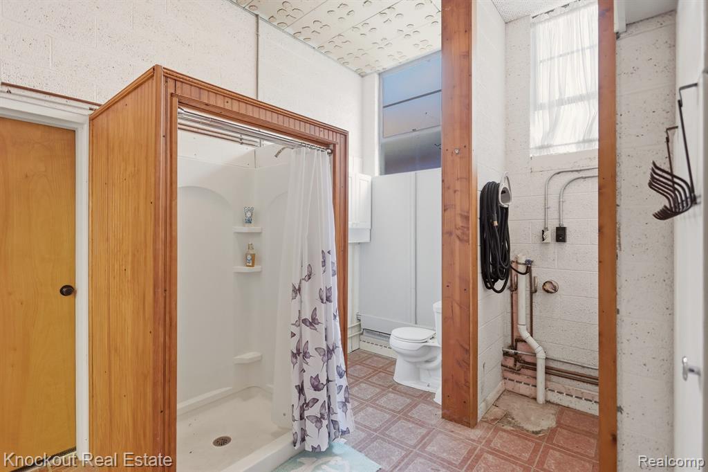 701 N Vanburen Street Property Photo 62