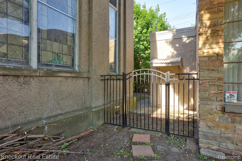 701 N Vanburen Street Property Photo 65
