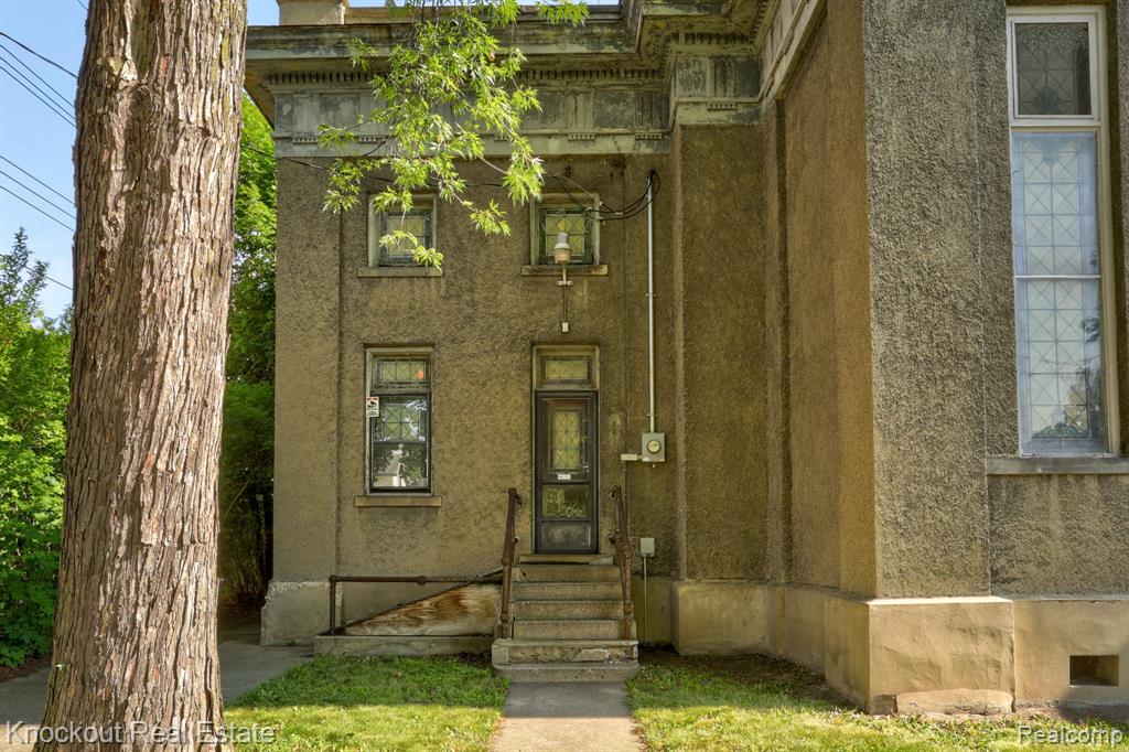 701 N Vanburen Street Property Photo 67