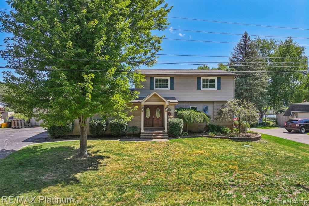 881 Bogie Lake Road Property Photo 2