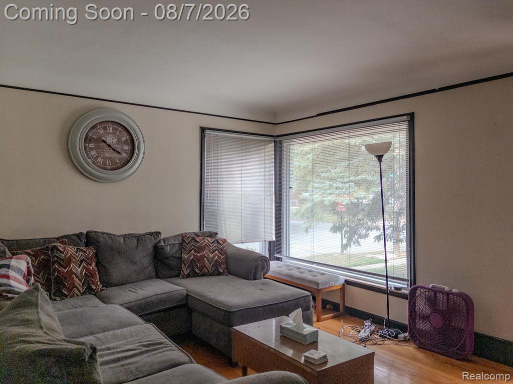 18400 Lenore Property Photo 4