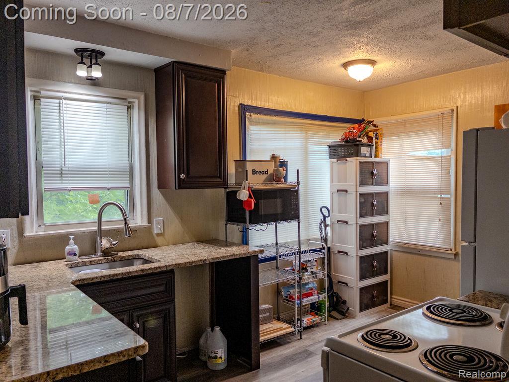 18400 Lenore Property Photo 5