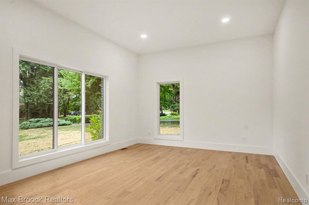 4570 Burnley Drive Property Photo 14
