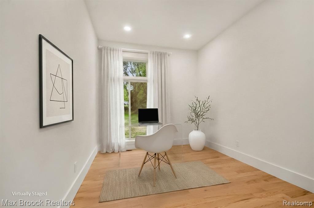 4570 Burnley Drive Property Photo 17