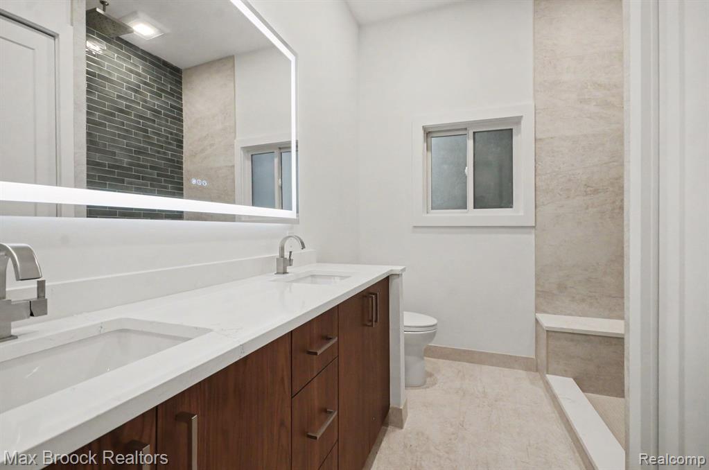 4570 Burnley Drive Property Photo 22