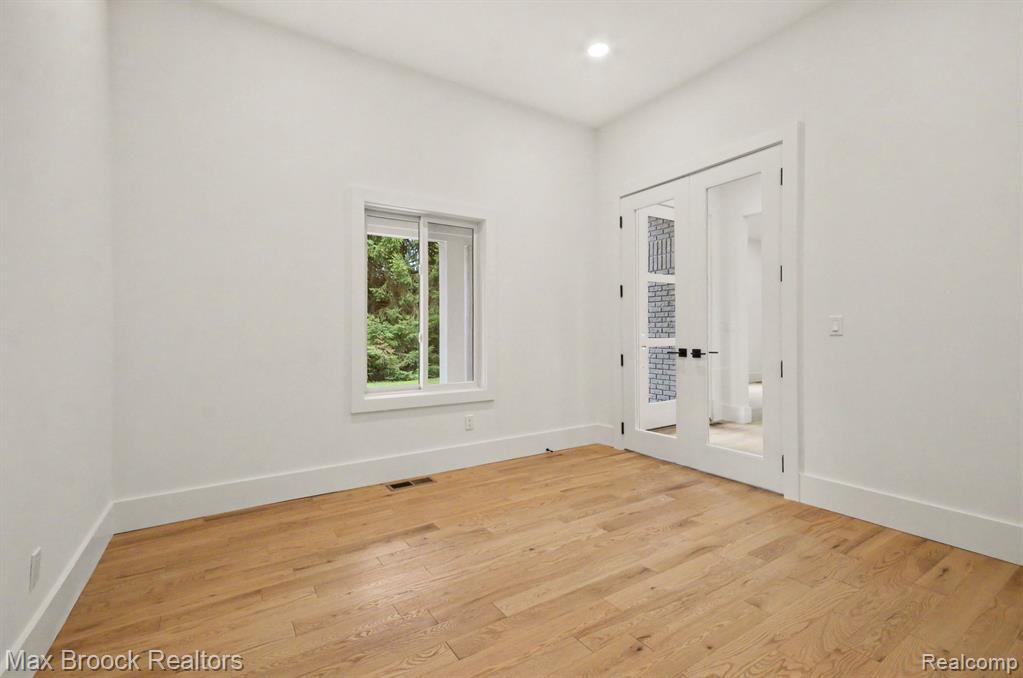 4570 Burnley Drive Property Photo 25
