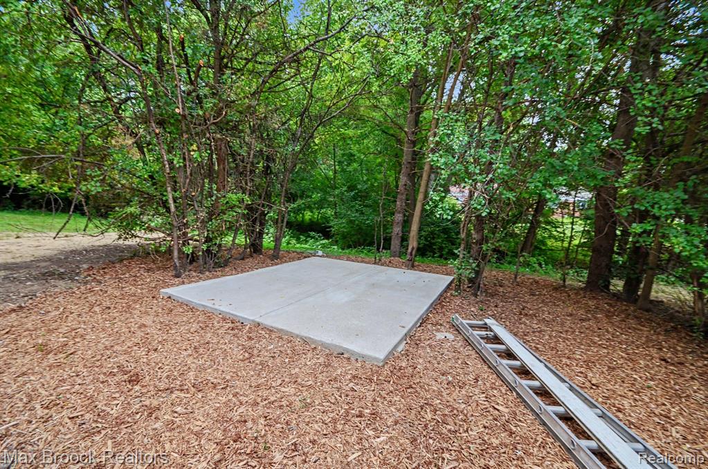 4570 Burnley Drive Property Photo 30