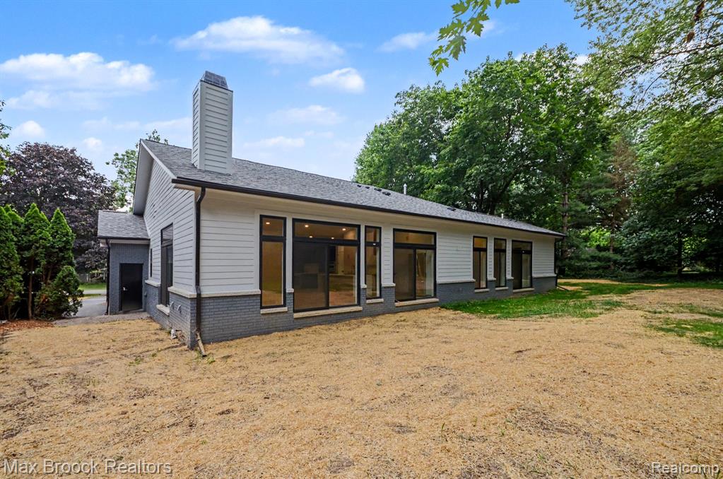 4570 Burnley Drive Property Photo 34