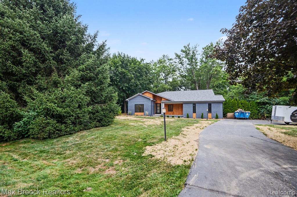 4570 Burnley Drive Property Photo 36