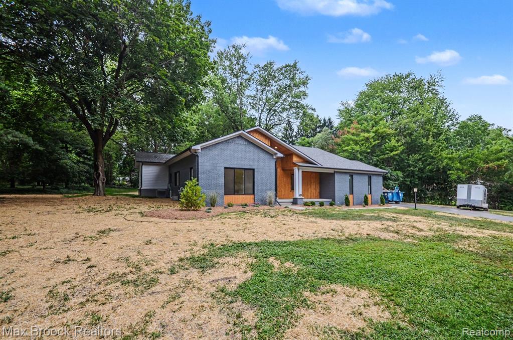 4570 Burnley Drive Property Photo 37