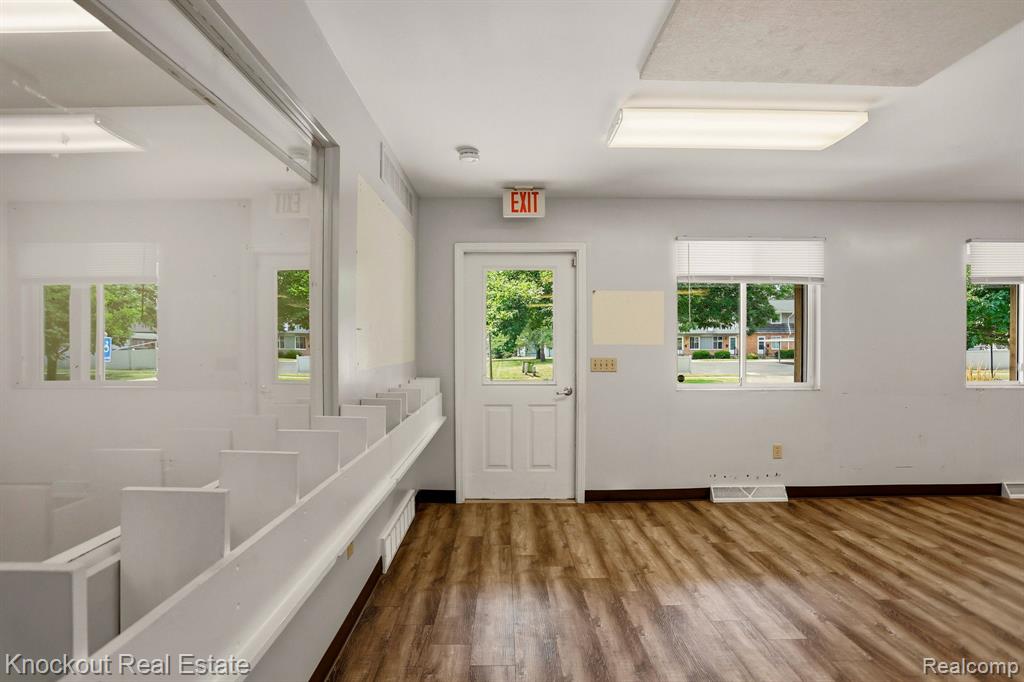 928 W Ardussi Street Property Photo 7