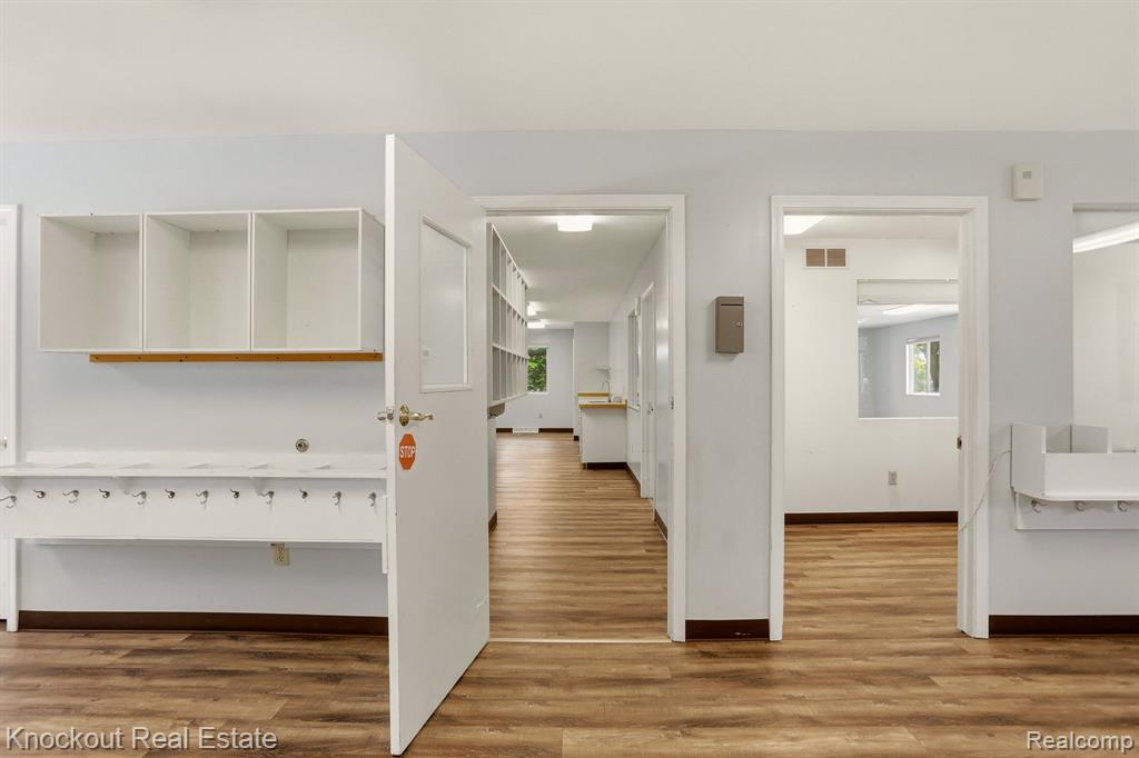 928 W Ardussi Street Property Photo 14