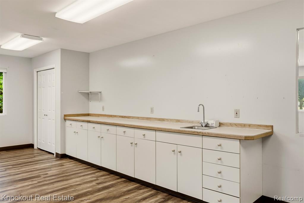 928 W Ardussi Street Property Photo 17