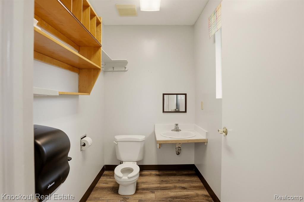 928 W Ardussi Street Property Photo 20