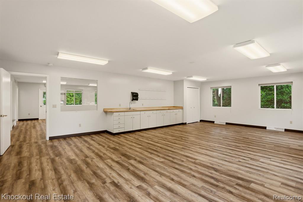 928 W Ardussi Street Property Photo 23