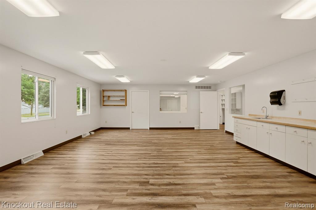 928 W Ardussi Street Property Photo 25