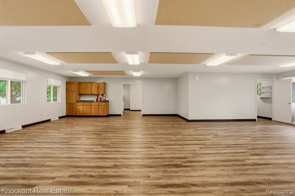 928 W Ardussi Street Property Photo 28