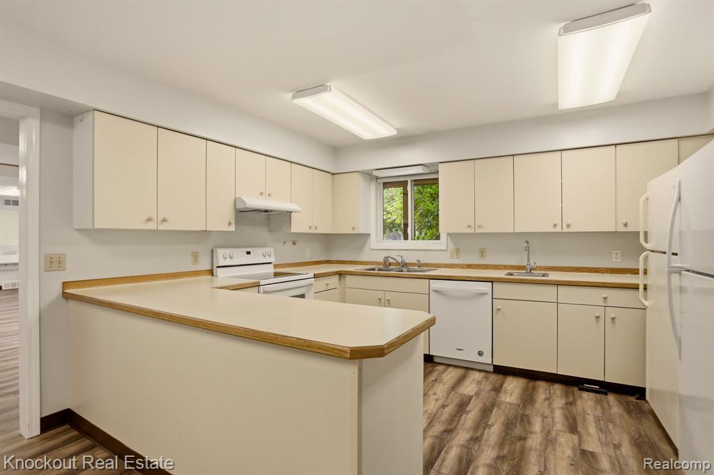 928 W Ardussi Street Property Photo 34