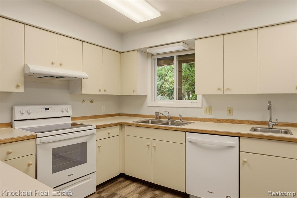 928 W Ardussi Street Property Photo 35