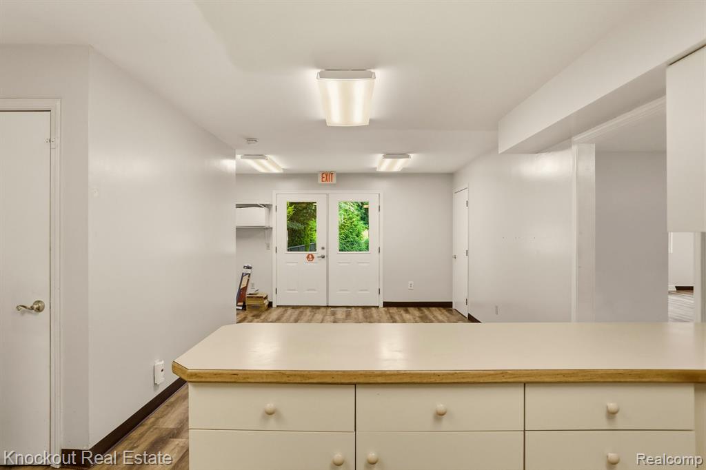 928 W Ardussi Street Property Photo 36