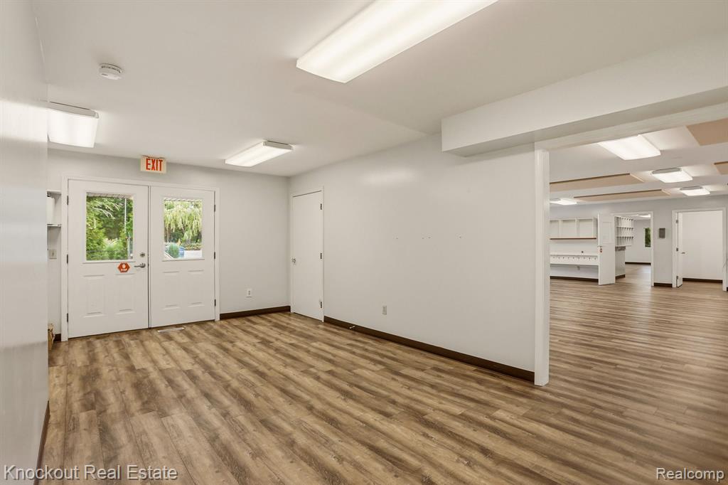928 W Ardussi Street Property Photo 37