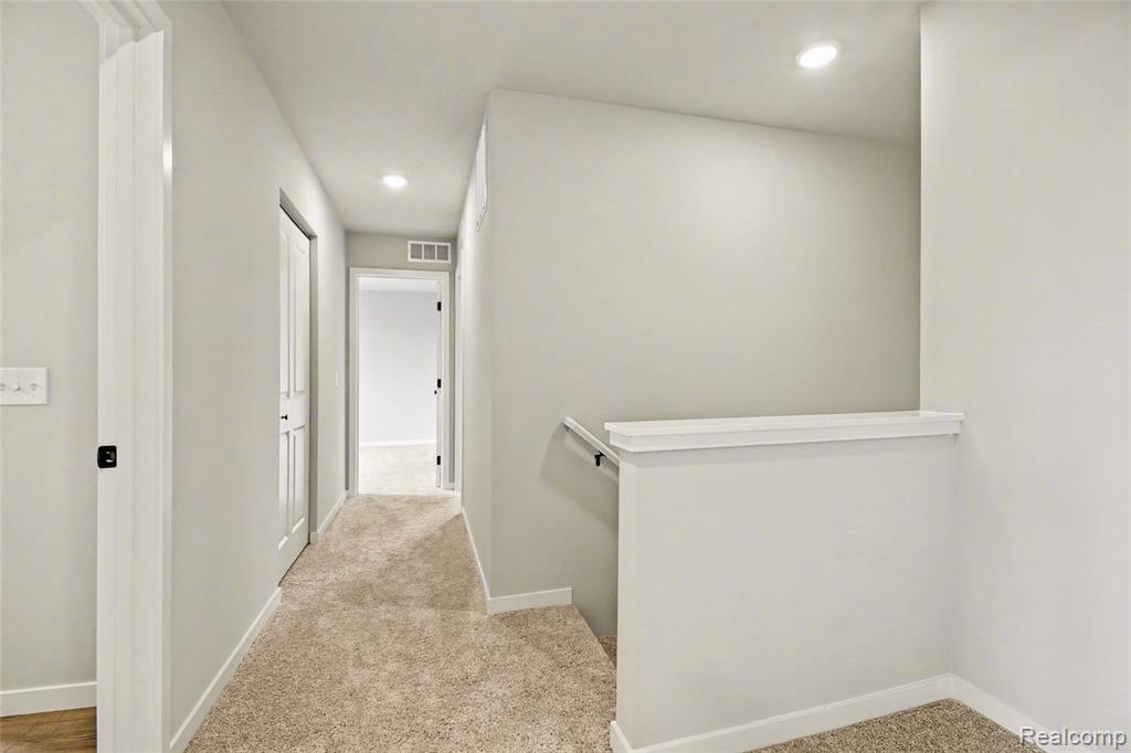 738 Lone Oak Way Property Photo 13