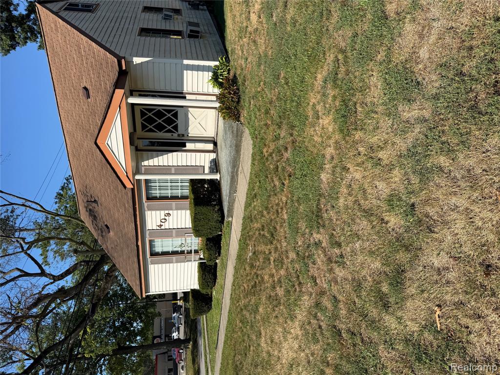 409 N Wayne Road Property Photo 1