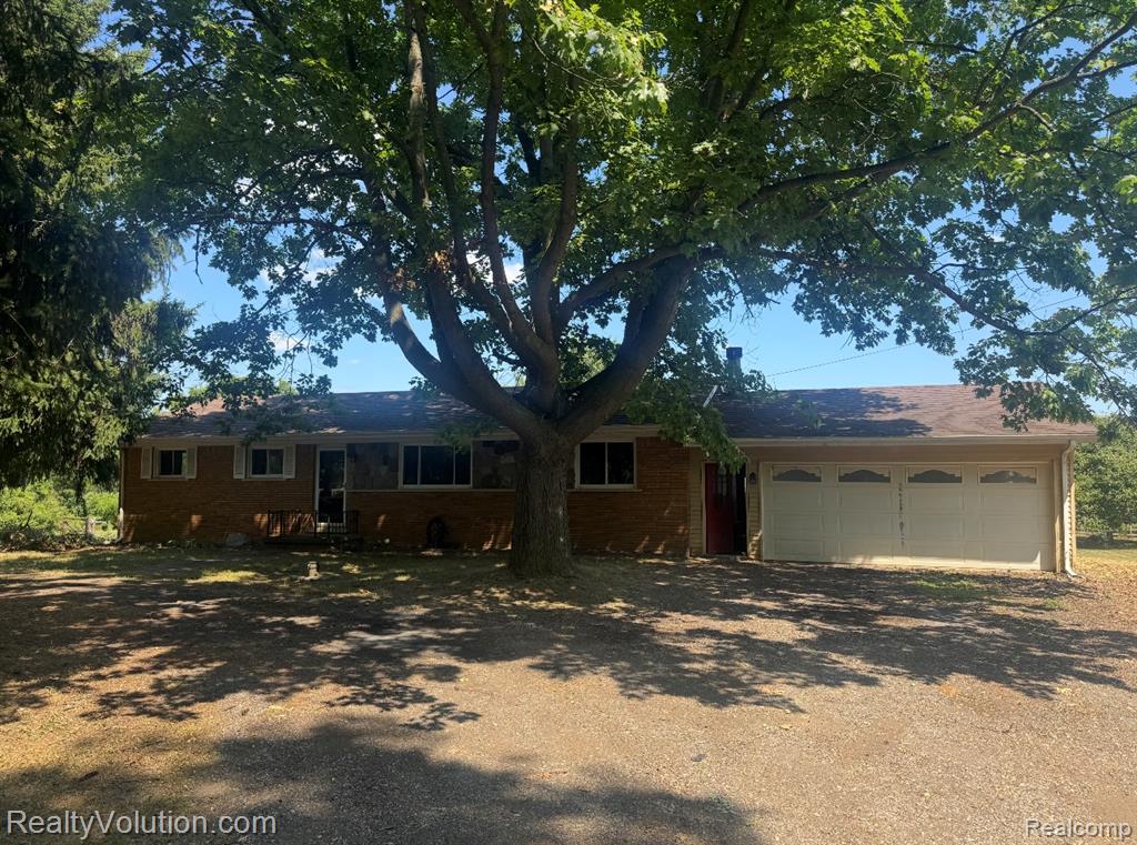 1278 N Van Dyke Road Property Photo 1
