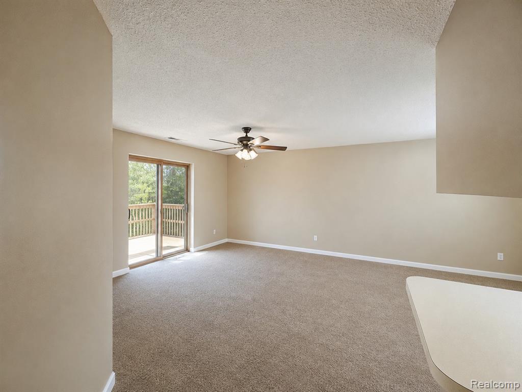 2568 Eagles Circle Property Photo 2