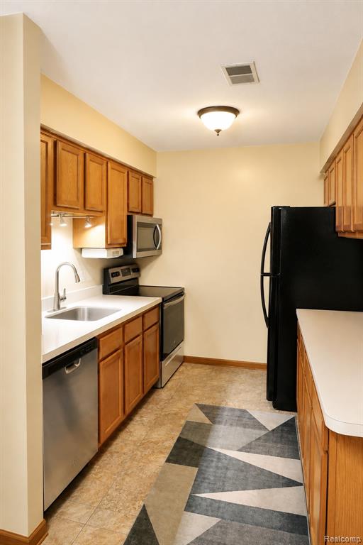 2568 Eagles Circle Property Photo 10