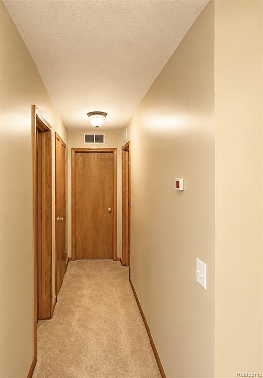2568 Eagles Circle Property Photo 11