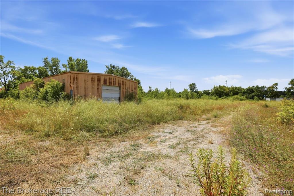 2421 Branch Road Property Photo 16
