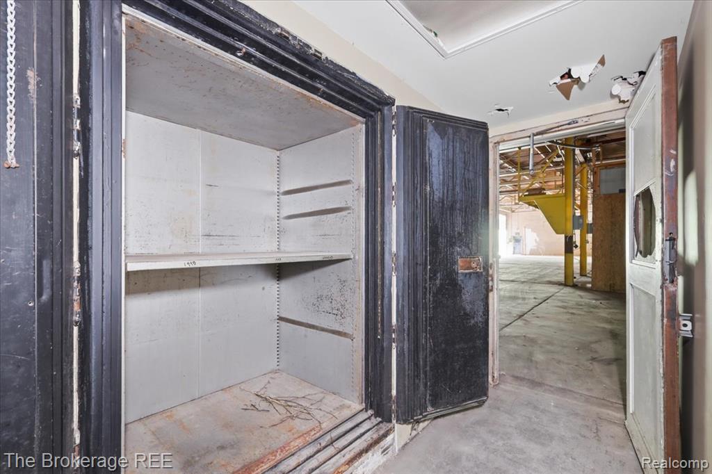 2421 Branch Road Property Photo 31
