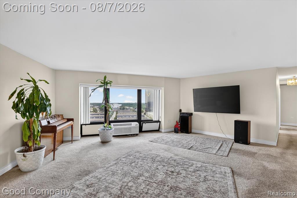5000 Town Center Property Photo 15