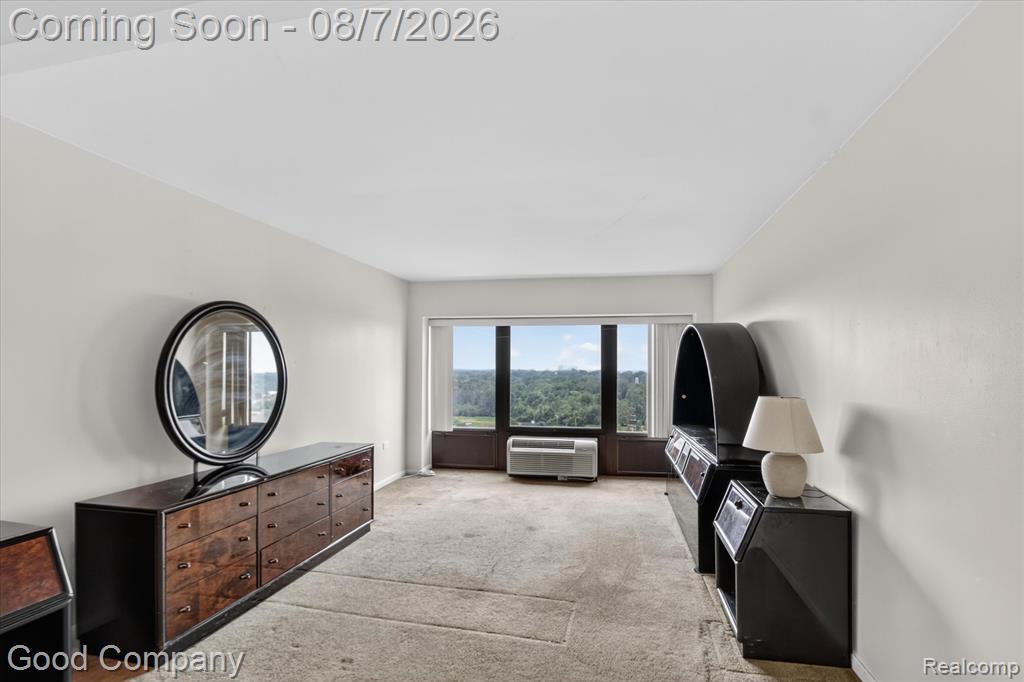 5000 Town Center Property Photo 20