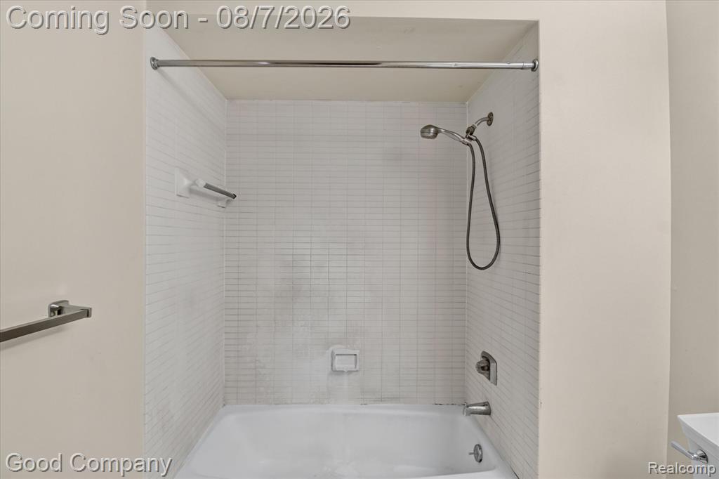 5000 Town Center Property Photo 34