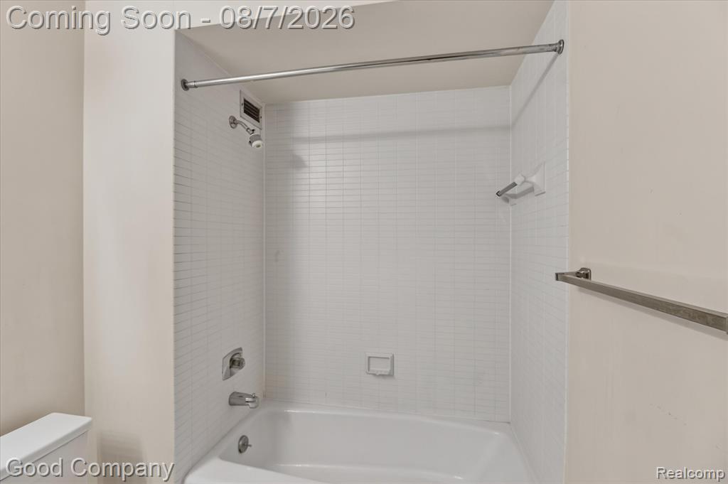 5000 Town Center Property Photo 38